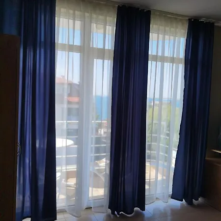 Santorini Szveti Vlasz