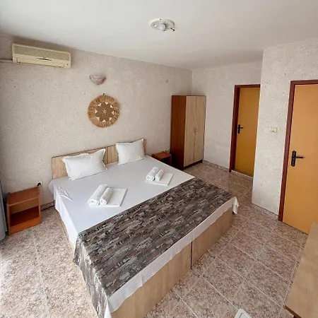 Santorini Hotel
