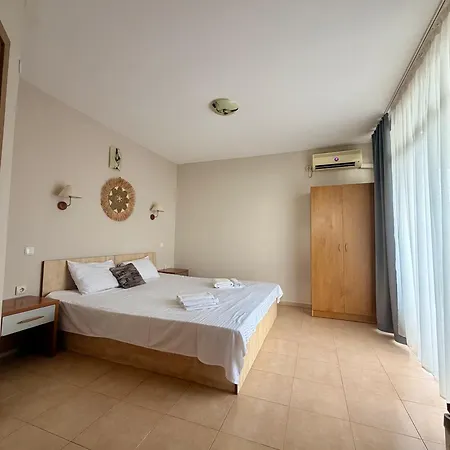 Santorini Hotell Sveti Vlas